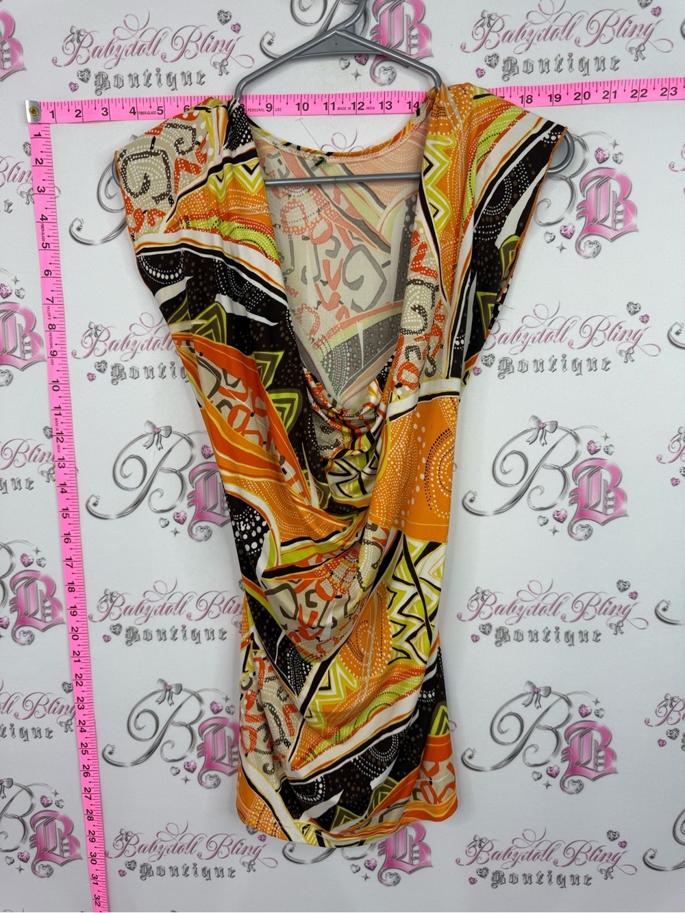 Top tiki y2k Vibrant Geometric Print Drape Front Top — Orange, Black, Green